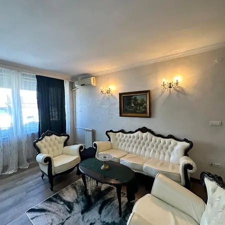 Royal Baroque Apartment With Stunning Views * Belgrad